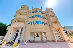 Hotel Dana