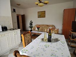 Apartments Sea Star - One Bedroom Apartment With Balcony