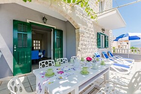 Apartment Blue Oasis - Three Bedroom Apartment