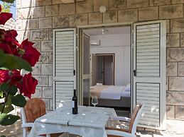 Begovic Guest House - One Bedroom Apartment