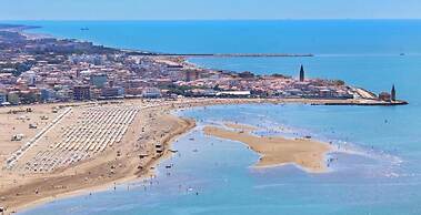 Belvilla by OYO Chimere 1/7