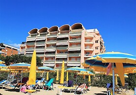 Belvilla by OYO Chimere 1/7