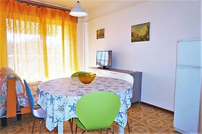 Sea-view Apartment in Caorle for 5