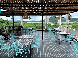 Casa Blanca LakeCity