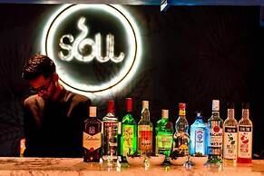 Casa Blanca LakeCity