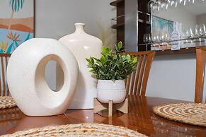 5027 Fairfield Dr - Paradise Palms 3 Bedroom Home by RedAwning