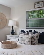 5027 Fairfield Dr - Paradise Palms 3 Bedroom Home by RedAwning