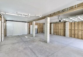 227 Mango St - La La Vista 3 Bedroom Home by RedAwning