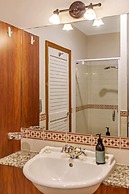 Waterfront Seaview Apt Hotel