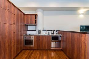 Waterfront Seaview Apt Hotel