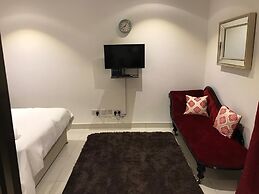 The Lennox Apartments-Airport