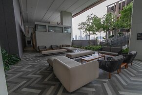 Lucentia Residence BBCC By Bedstay