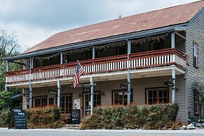 Volcano Union Inn and Pub