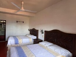 Hotel Rancho Escondito