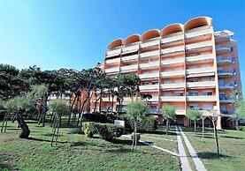 Belvilla by OYO Snug Apartment With Garden