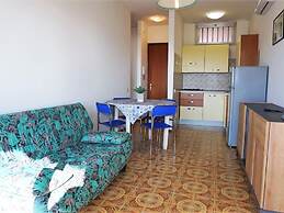 Belvilla by OYO Snug Apartment With Garden