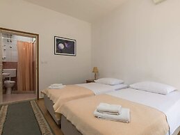 Begovic Guest House - Twin Room