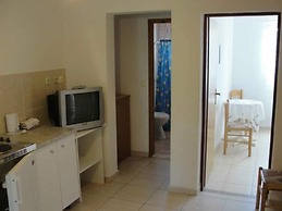 Apartments Boguvila - Two-bedroom Economy Apartment With Terrace -