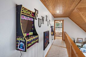 Whispering Creek - In the Heart of Ozarks, Near DT!