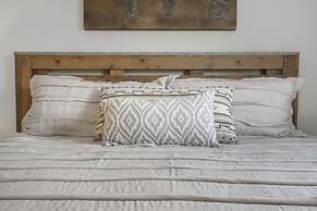 The Spoke - Experience Branson!