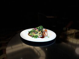 The Crown Krakow Center - Handwritten Collection ACCOR