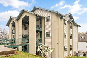 The Greens Escape in Branson - Near DT!