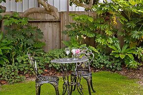 Padaro Midcentury Beach & Garden