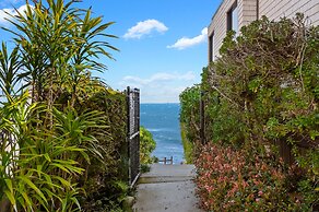 Padaro Midcentury Beach & Garden