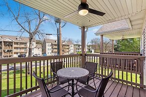 Our Landing Place - Access to Pool!