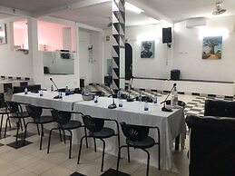 Black And White Hôtel