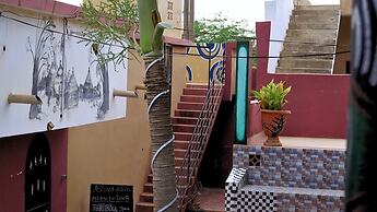 Black And White Hôtel