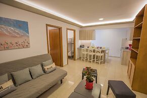 Rhodes City Center Suite