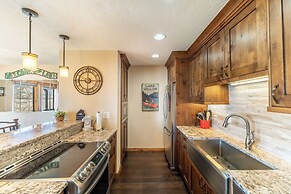 Lake Cliffe #303, Building E By Summit County Mountain Retreats