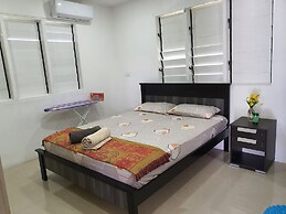 Master Bedroom with Shared Kitchen