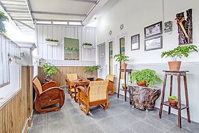 SPOT ON 92012 Homestay Grand Mahkota Permai Syariah