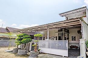 SPOT ON 92012 Homestay Grand Mahkota Permai Syariah