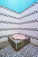 OYO Homes 90916 Eco Tourism Geopark Rajamandala Homestay Syariah