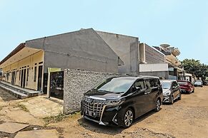 OYO 91635 Wisma Terace House