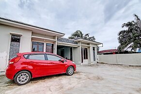 OYO 92176 Sandira Syariah