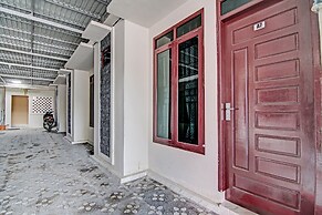 OYO 92176 Sandira Syariah