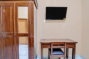 OYO 92176 Sandira Syariah