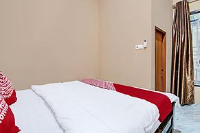 OYO 92176 Sandira Syariah