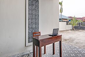 OYO 92176 Sandira Syariah