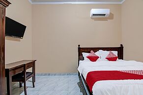 OYO 92176 Sandira Syariah