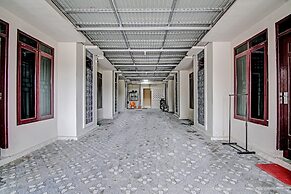 OYO 92176 Sandira Syariah