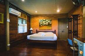 Lhongkhao Samoeng By Chi Villa