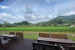 Lhongkhao Samoeng By Chi Villa
