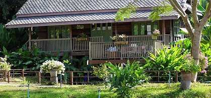 Lhongkhao Samoeng By Chi Villa
