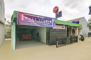 OYO 3863 Nakula Sadewa