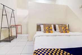 OYO 3863 Nakula Sadewa